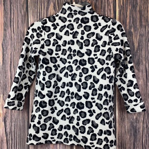 Tahari White & Black Leopard Print Mock Turtle Neck 3/4 Sleeve Top- Size XS - Picture 4 of 8